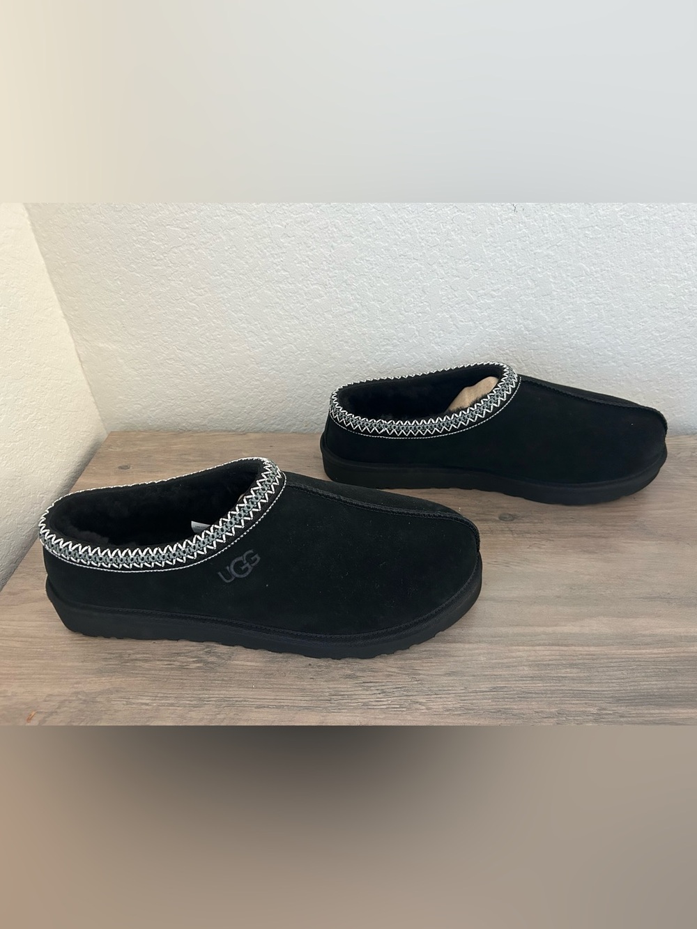UGG TASMAN BLACK SUEDE SHEEPSKIN CLASSIC MEN'S SLIPPERS SIZE US 14/UK 13 NEW